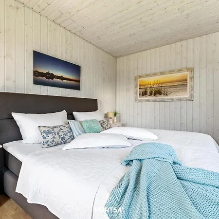 Lilleby Holiday home *